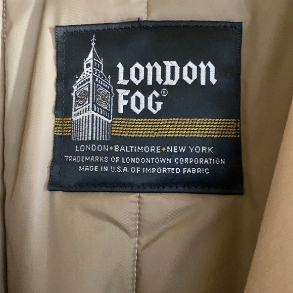 London Fog Trench Coat, Size 6 (missing belt). - Picture 3 of 9
